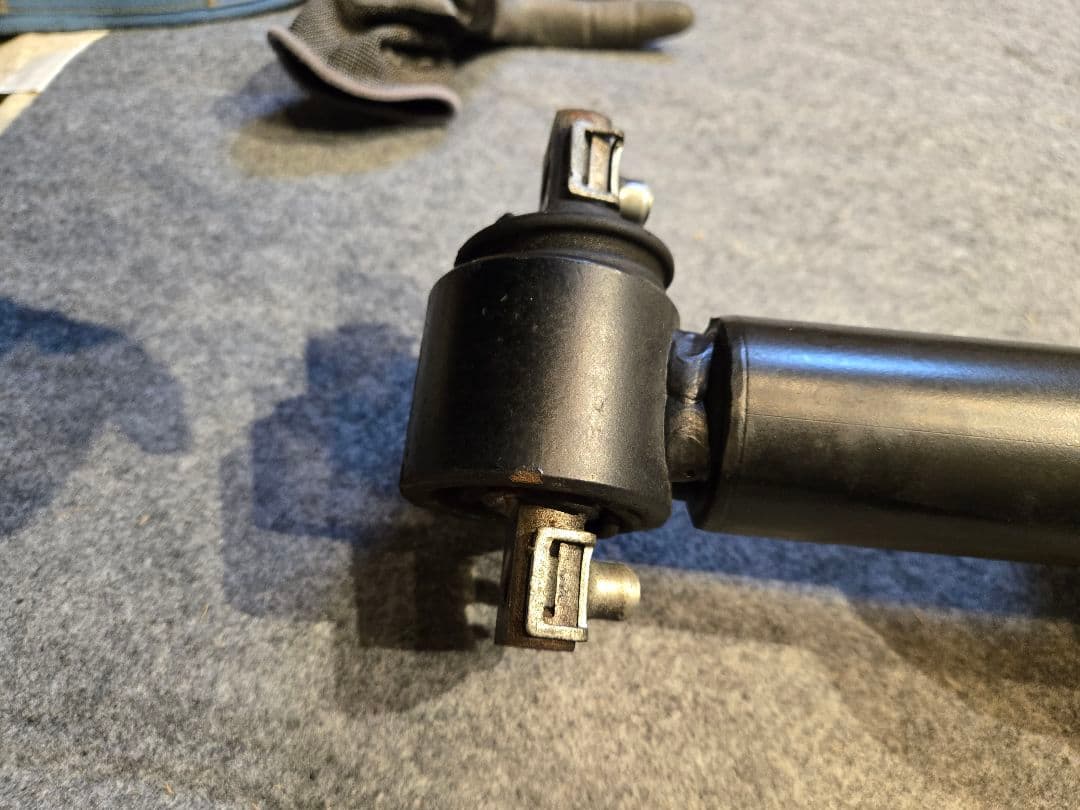 L&L★エスカレード★フロントサスペンション★ショック★アブソーバー★