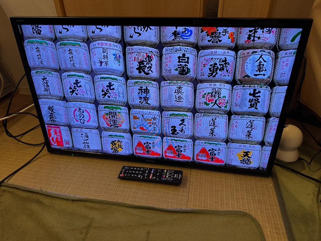 SHARP シャープ　32型　テレビ 2T-C32AE1 2019年製　超美品！