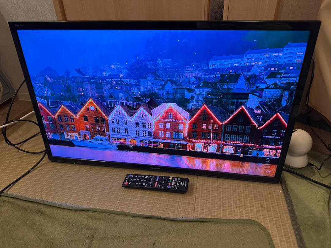 SHARP シャープ　32型　テレビ 2T-C32AE1 2019年製　超美品！