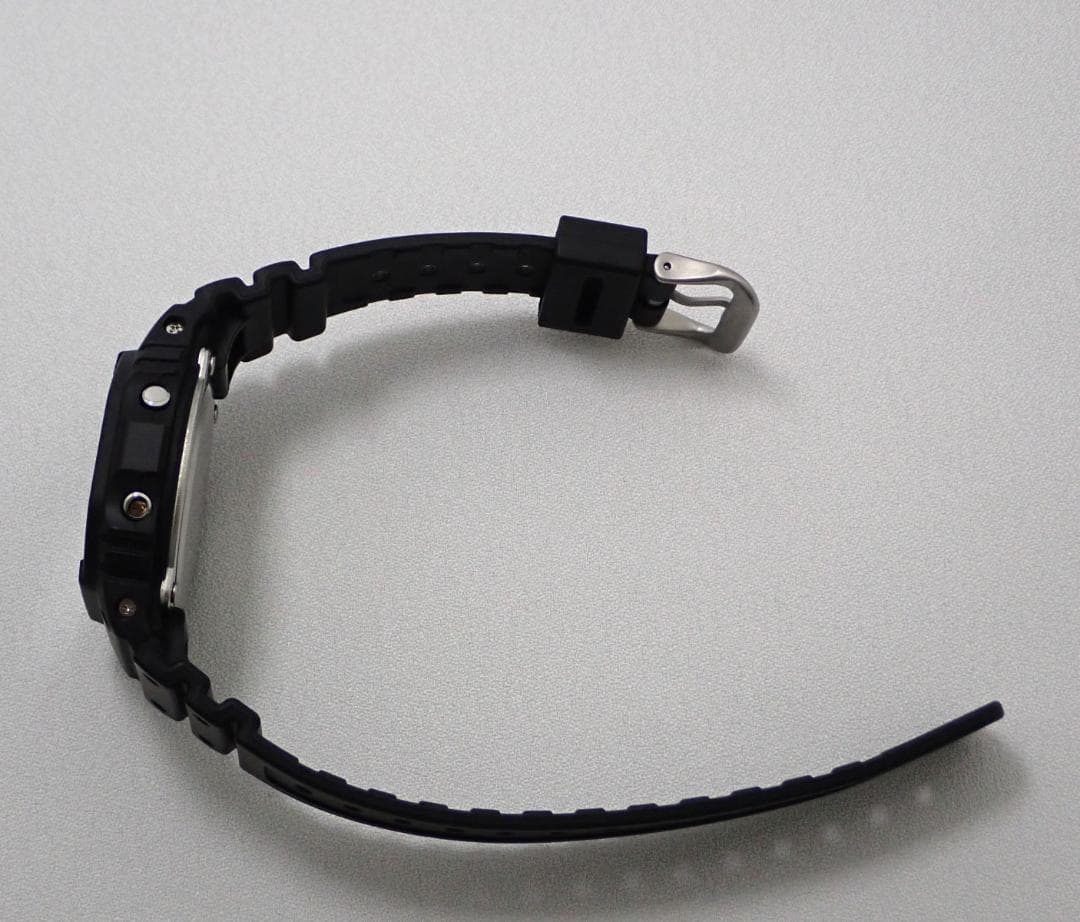 美品 CASIO G-SHOCK DW-5600UBB-1JF 国内正規品