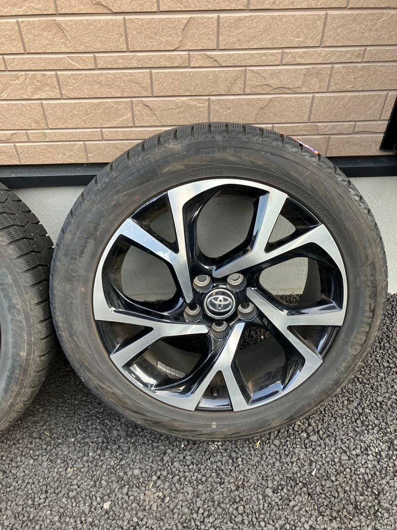 TOYOTA CHR 純正 18インチ ホイールスタッドレスタイヤ　2022年式