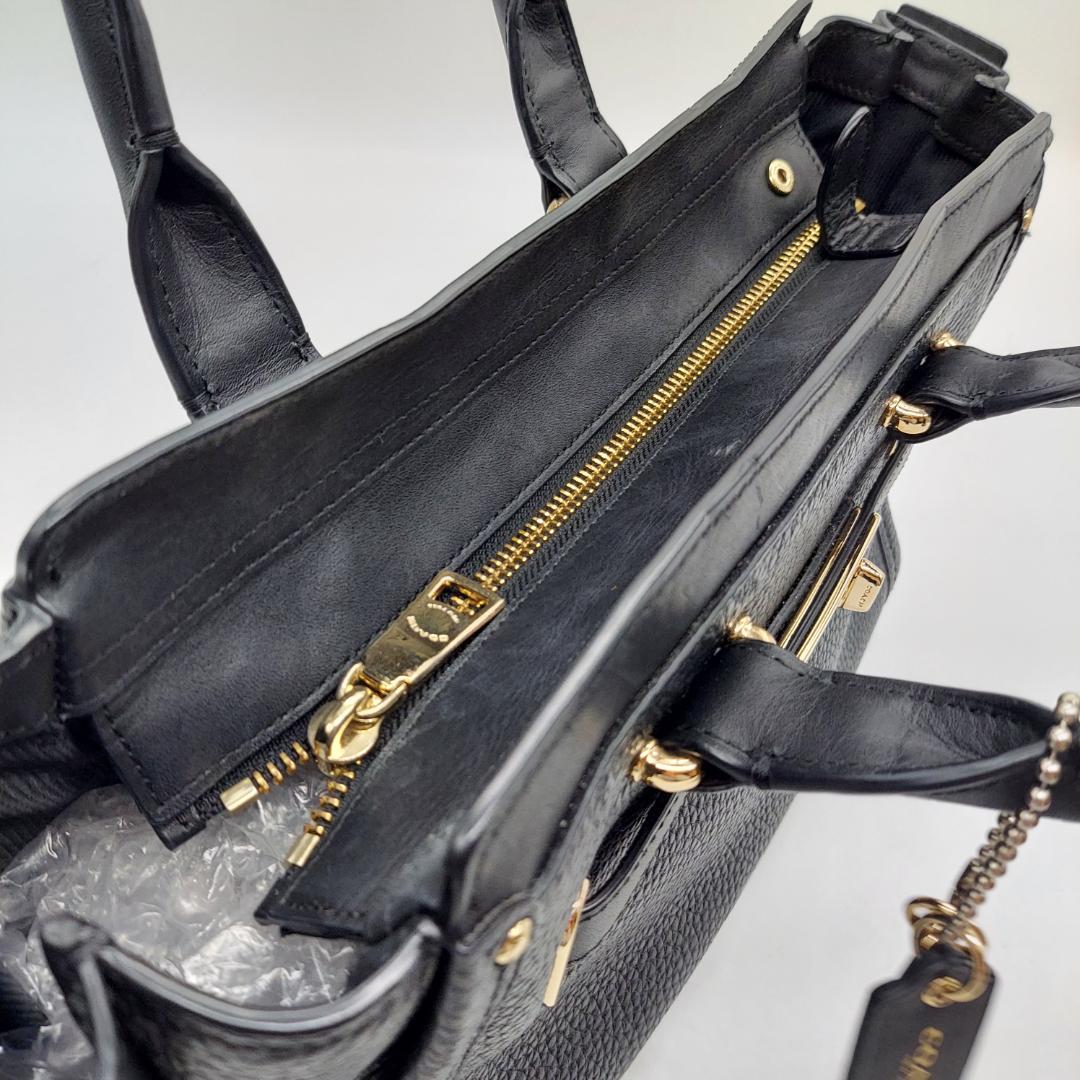 美品　COACH ハンドバッグ　黒　ストラップ　保存袋付き
