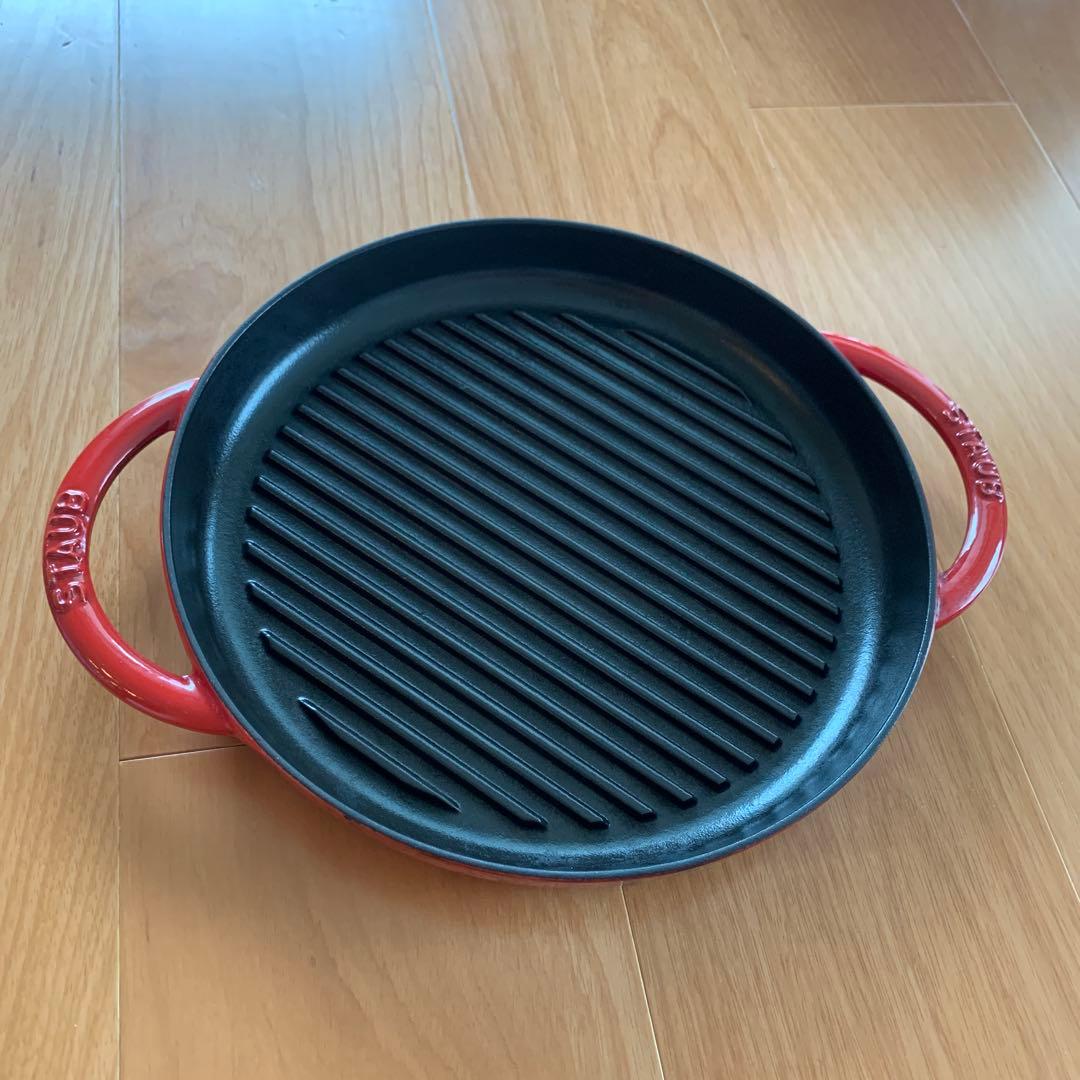staub 赤 鋳鉄 グリルパン 26cm ガラス蓋付き
