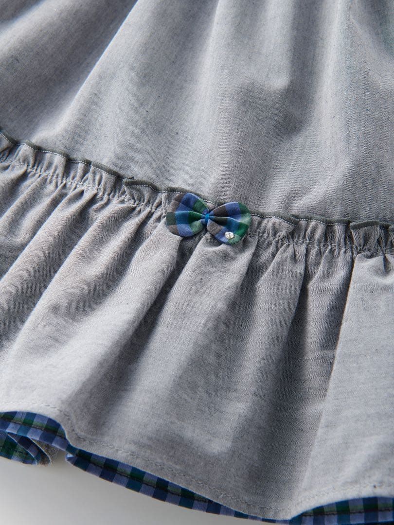 ファミリア　スカート