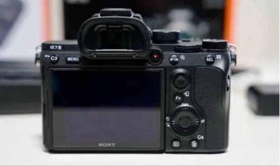 SONY α7 III TAMRON 28-75mm ミラーレス一眼カメラ