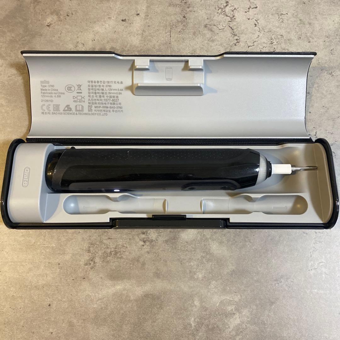 Oral-B 電動歯ブラシ 本体と充電器付き