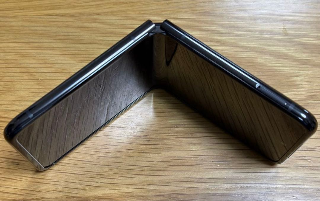 motorola razr 40 ultra SIMフリー