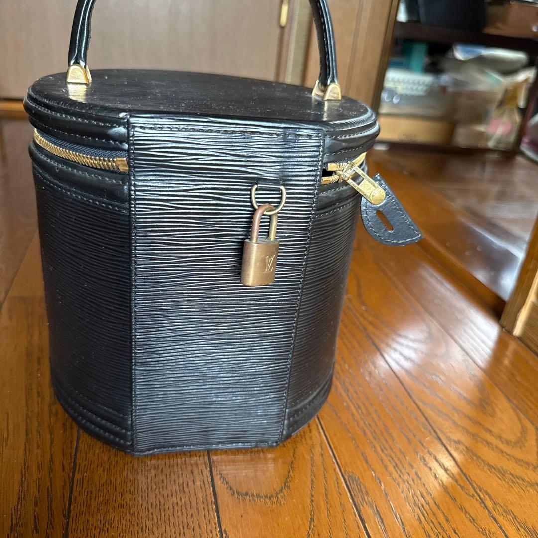 限界‼️最終価格‼️ルイヴィトン