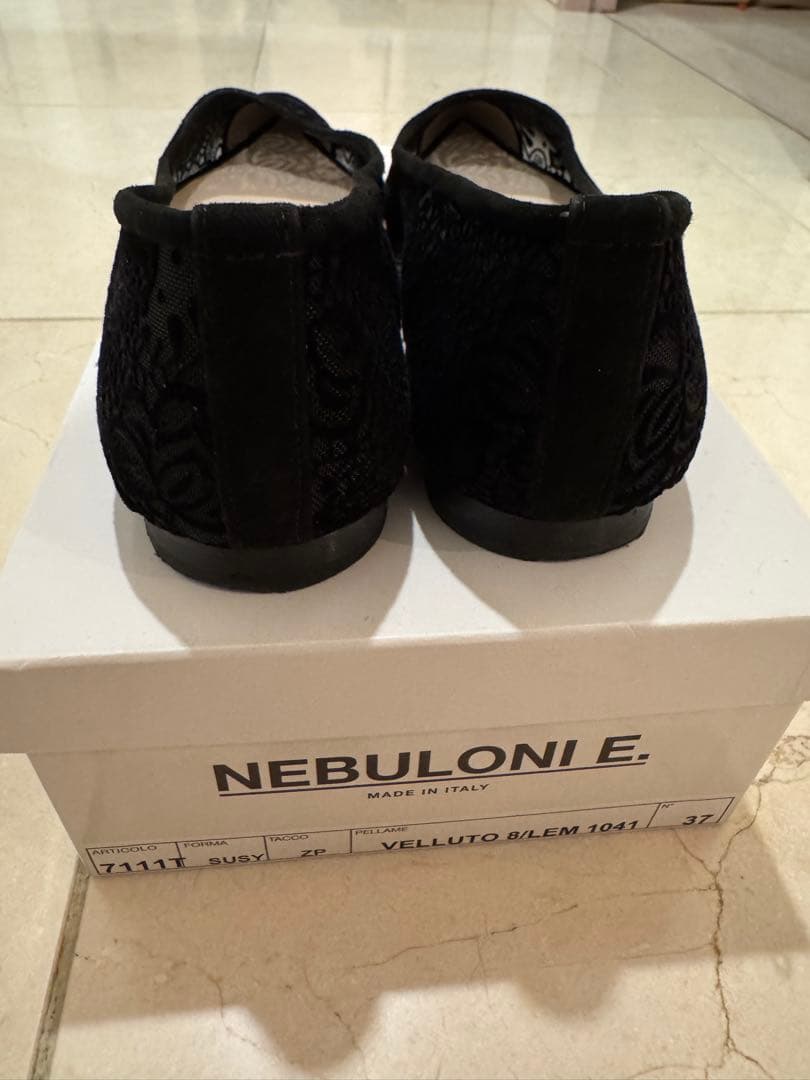 【ネブローニ】レースパンプス　37