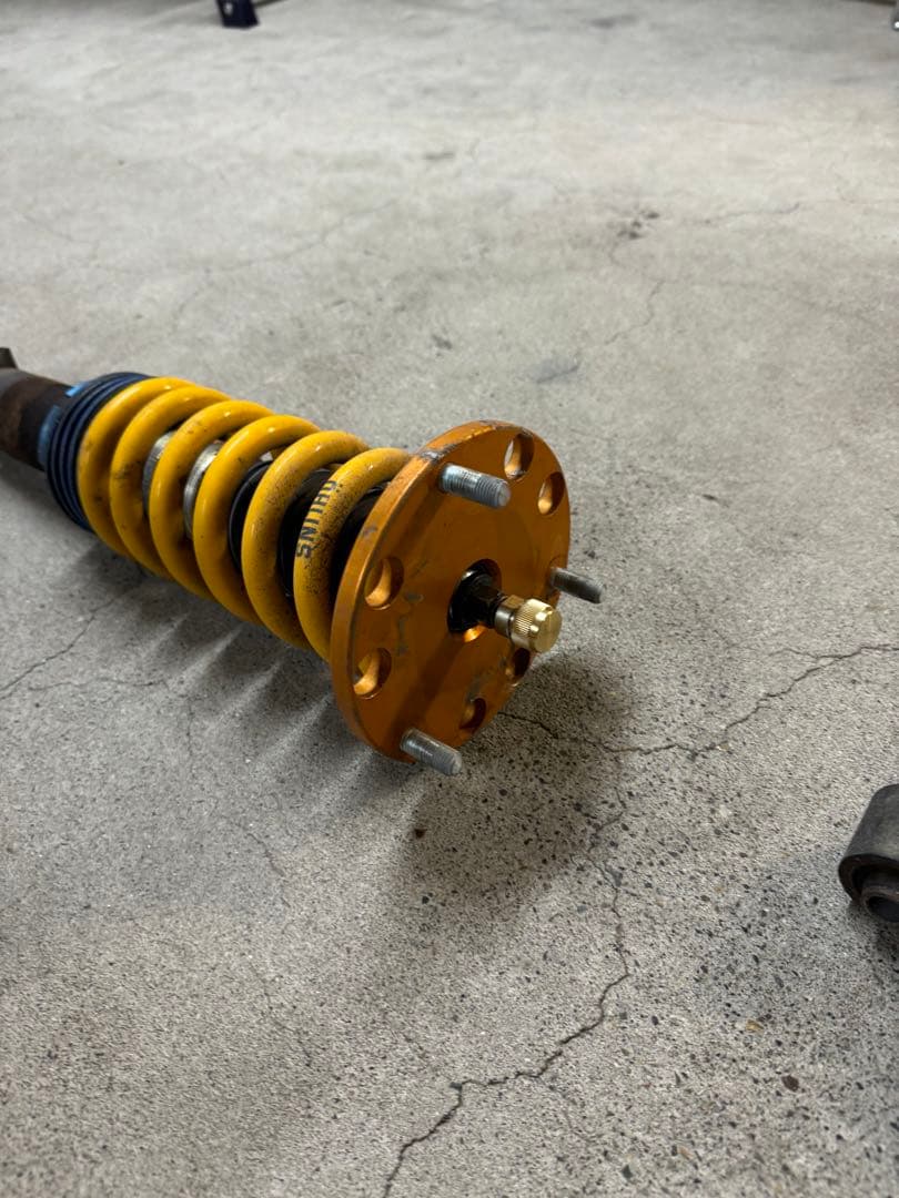 マツダRX-7 FD3S用の OHLINS サスペンション