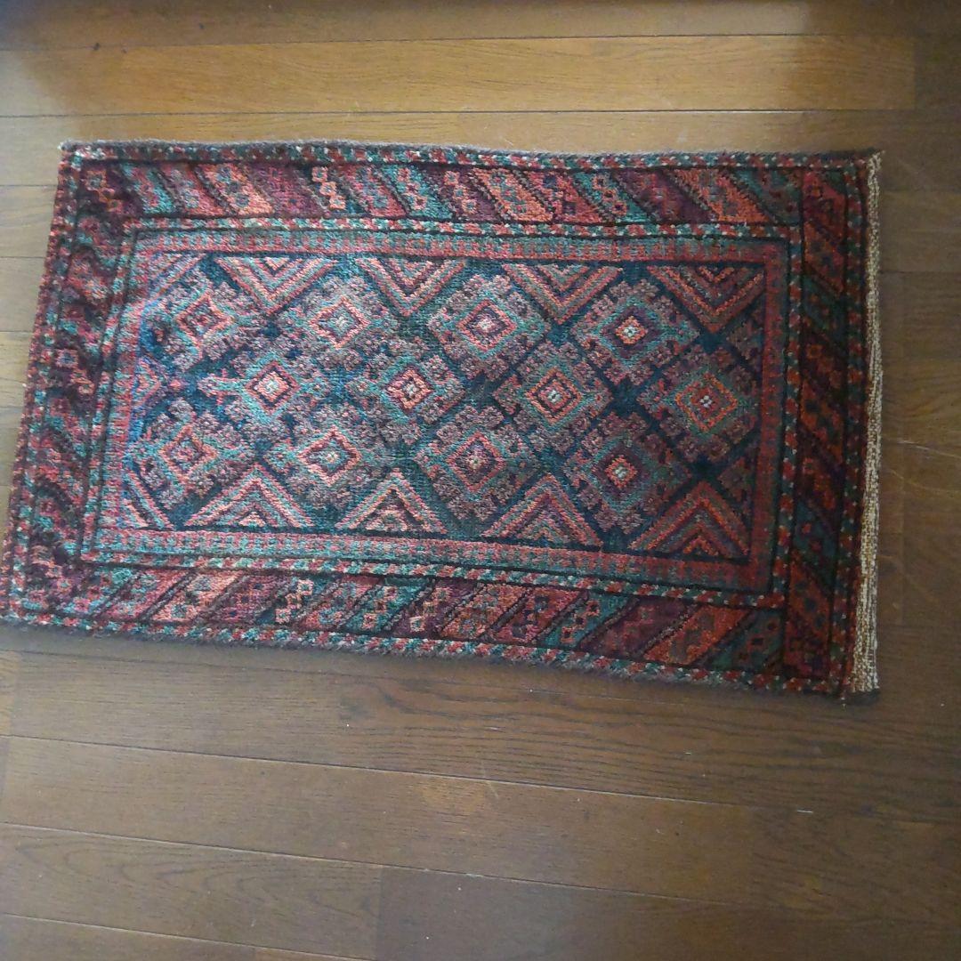 タイマニバルーチ　小さなラグ