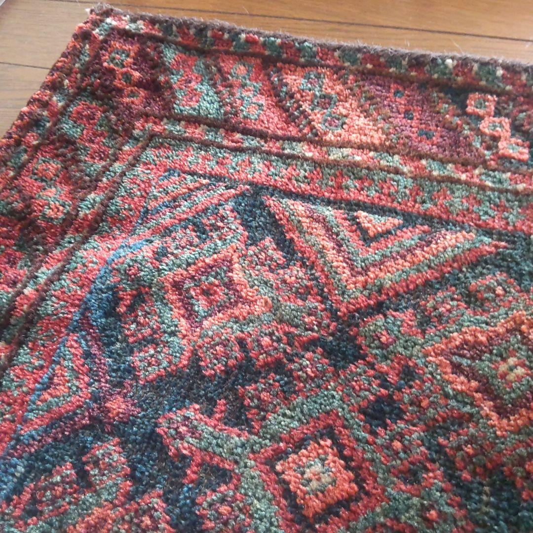 タイマニバルーチ　小さなラグ