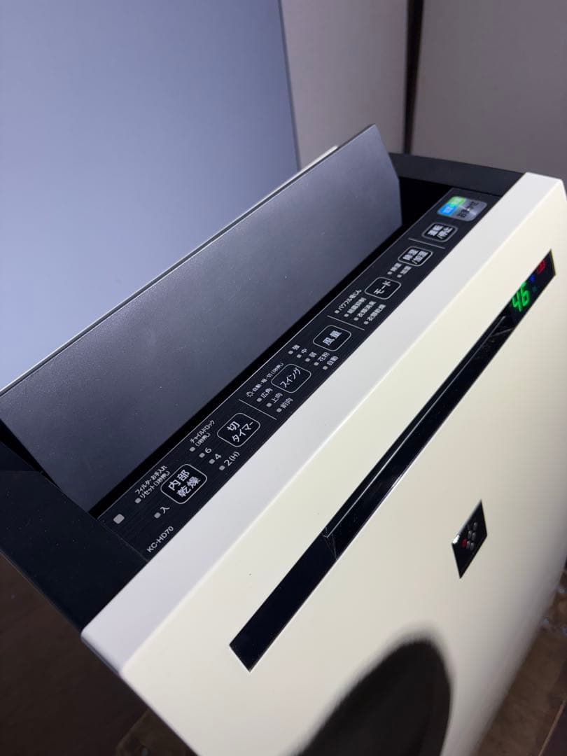 SHARP 除湿加湿空気清浄機 プラズマクラスター　KC--HD70-W