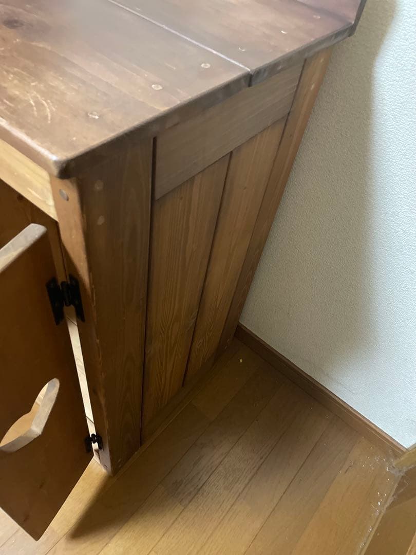 木製カントリー風キャビネット ハート型扉