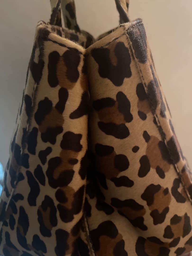 未使用　PRADA ヒョウ柄 トートバッグ