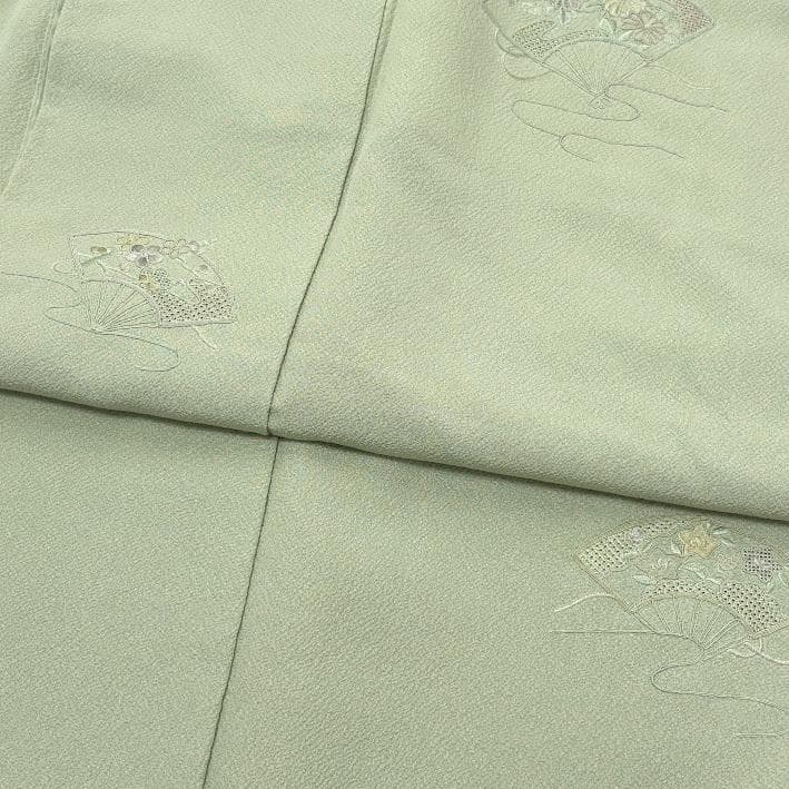 ゆりのはな　付下げ　汕頭刺繍　扇子柄　ちりめん　トール　薄山葵色　正絹　H609