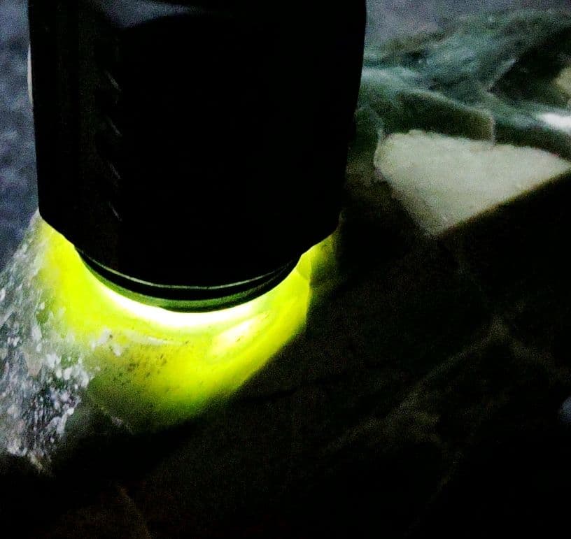 ★翡翠原石★幻の翡翠【秩父軟玉・三沢ヒスイ2面カット663ｇ】