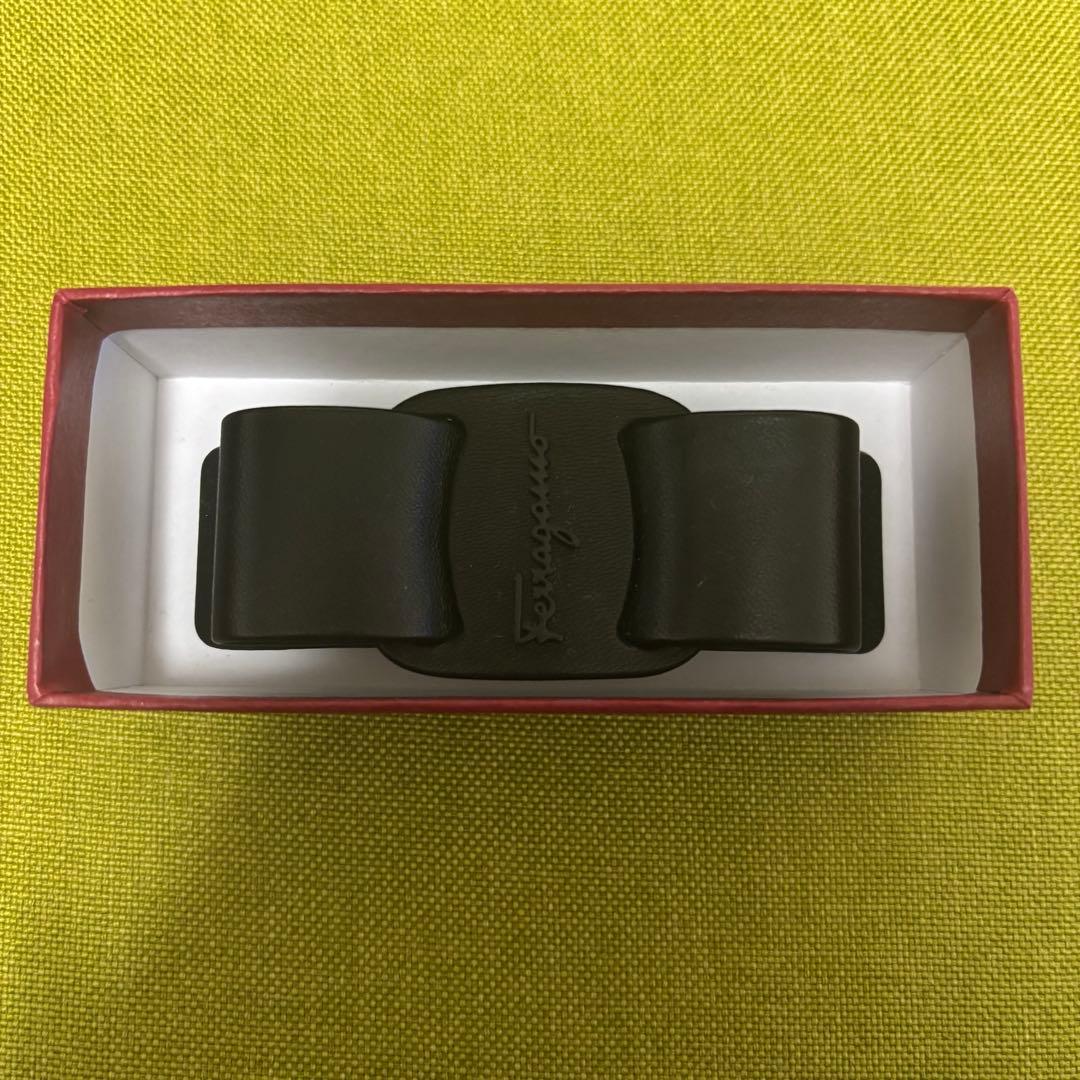 Salvatore Ferragamo ブラック バレッタ