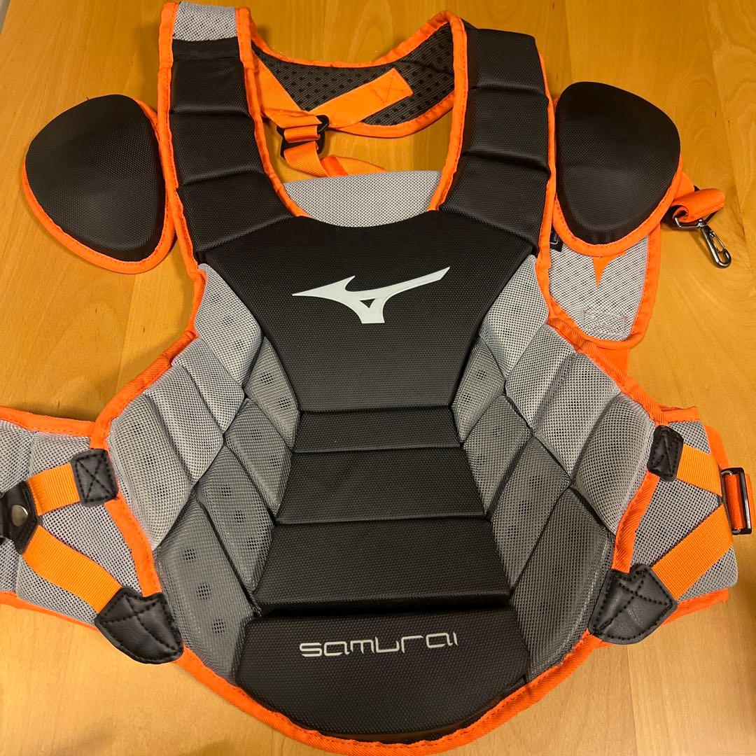 ミズノ硬式用 キャッチャー SAMURAプロテクター セットブラック オレンジ