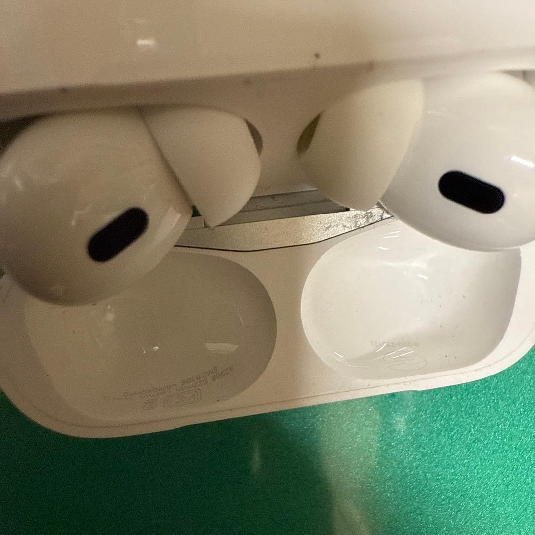 動作品！ 最新モデル Apple AirpodsPro 第2世代 ホワイト