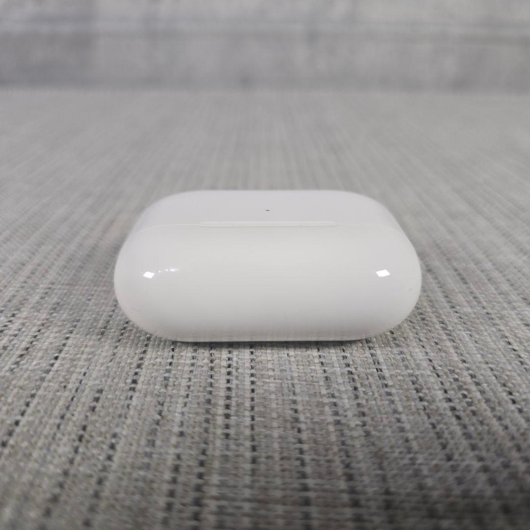 Apple　AirPods　PRO　本体　イヤホン　 ホワイト 充電ケース　箱付