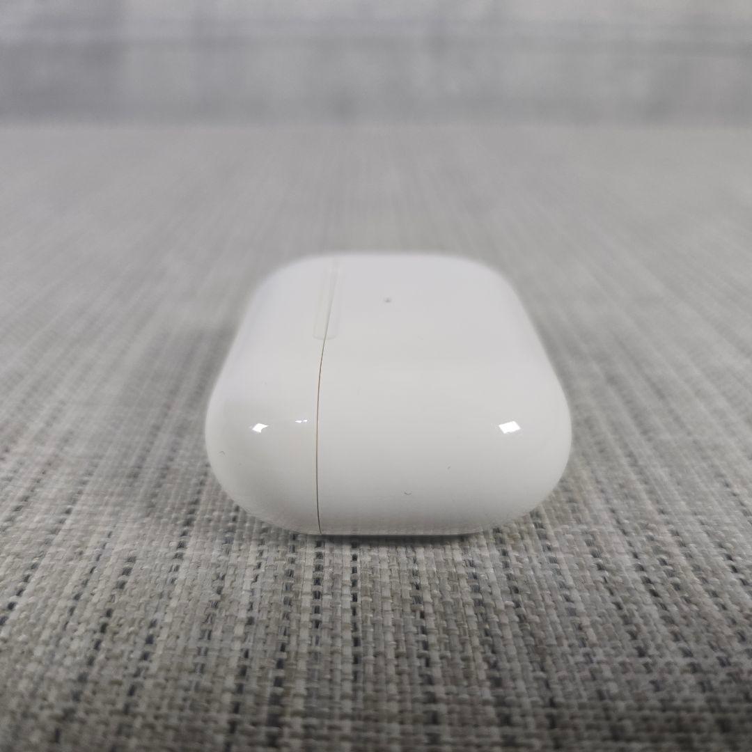 Apple　AirPods　PRO　本体　イヤホン　 ホワイト 充電ケース　箱付