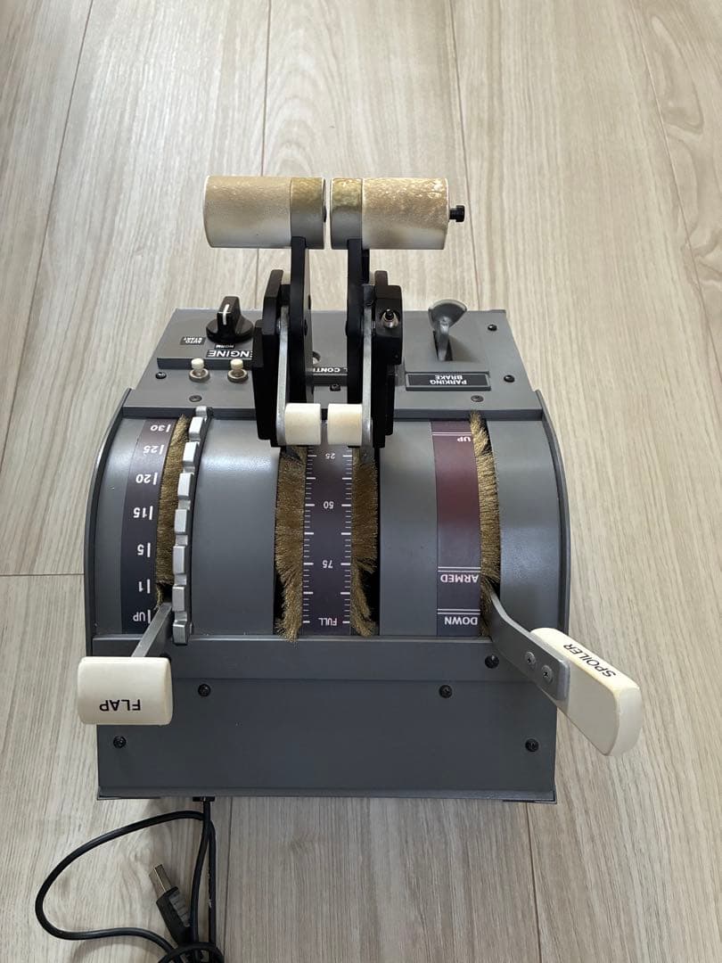 Flight Simulator B787風カスタムスロットル（操縦桿工房製）