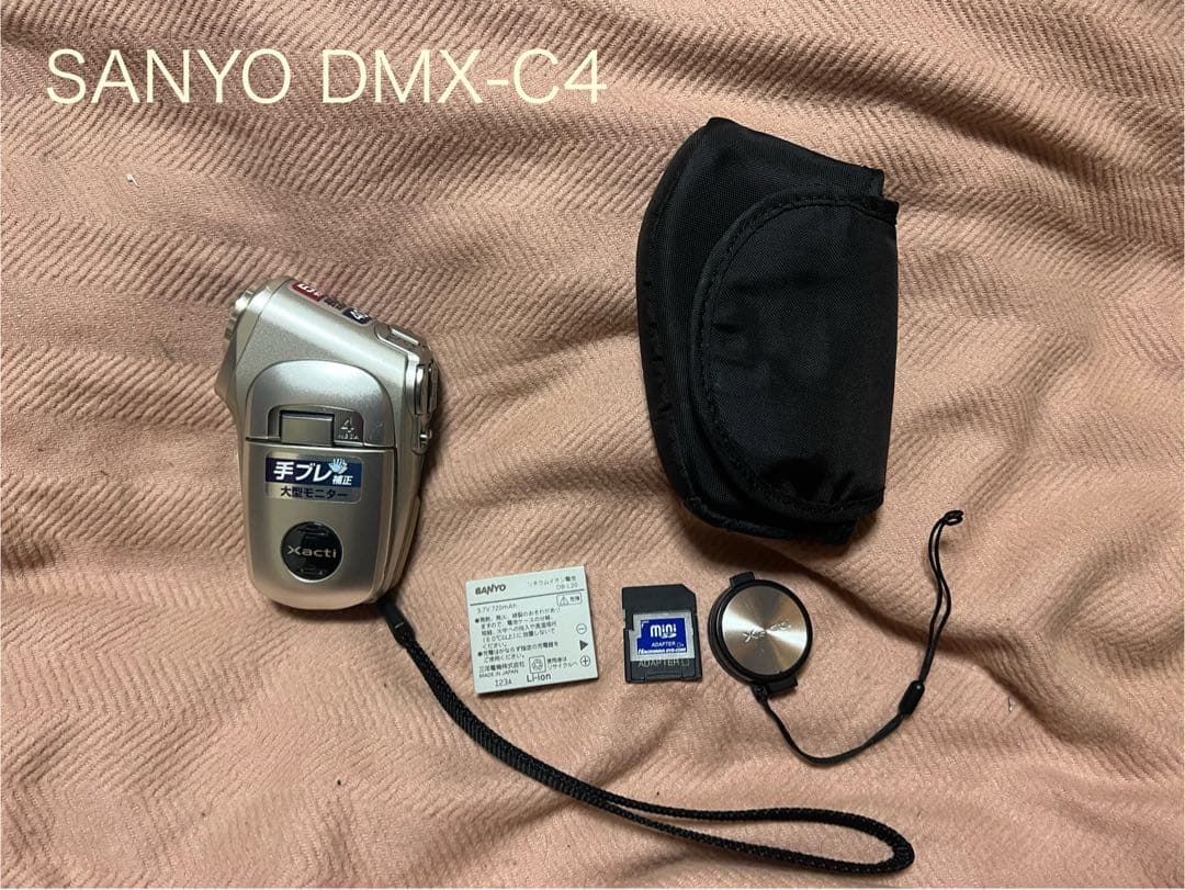 SANYO サンヨー　Xacti デジタルムービーカメラ　DMX-C4