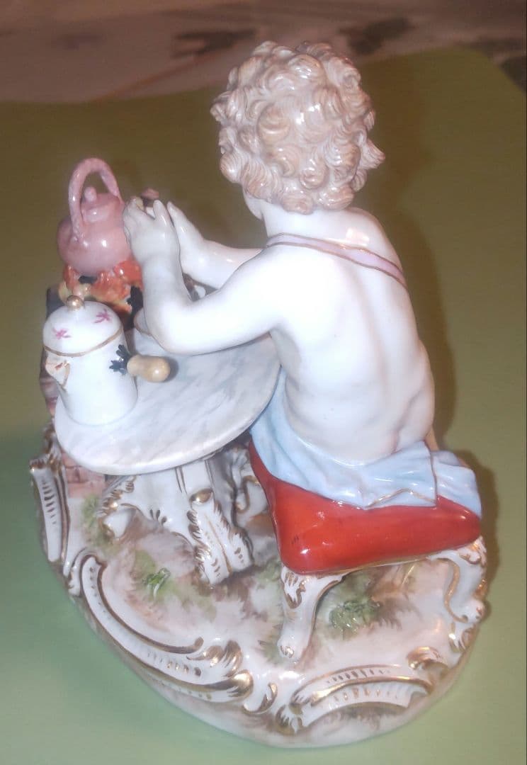 靴*も様 美品 マイセン ホットチョコレートを作る天使 フィギュリン