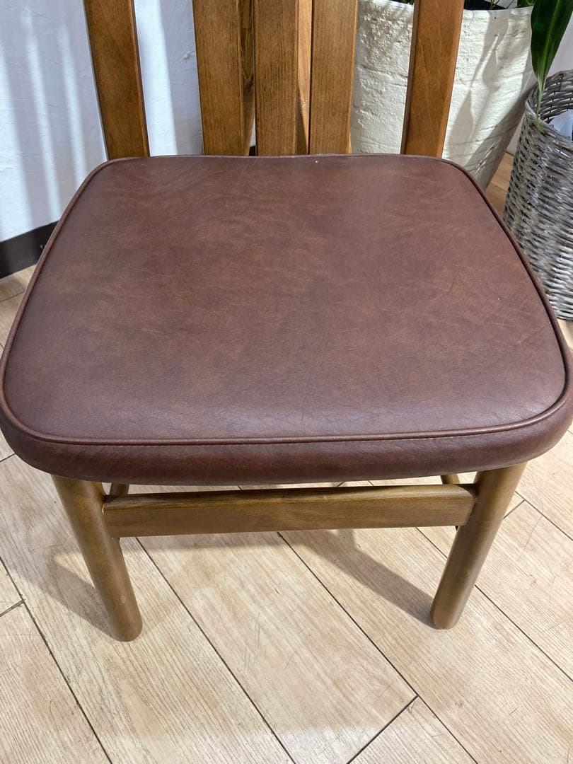 カリモク家具　ダイニングチェア　２脚セット