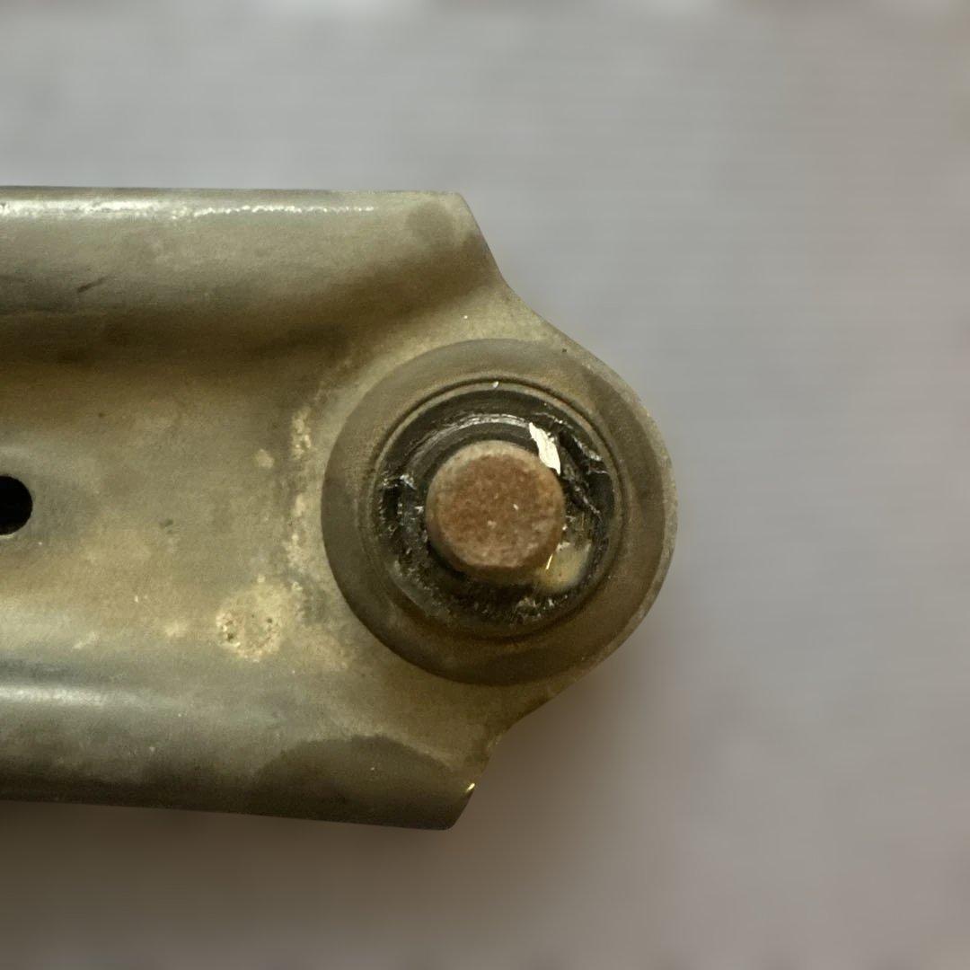 ZC33S スイフトスポーツ 純正フロントロアアーム