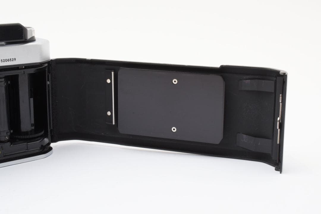 超美品 NIKON FA シルバー 箱付き　説明書付 モルト新品交換済 B204