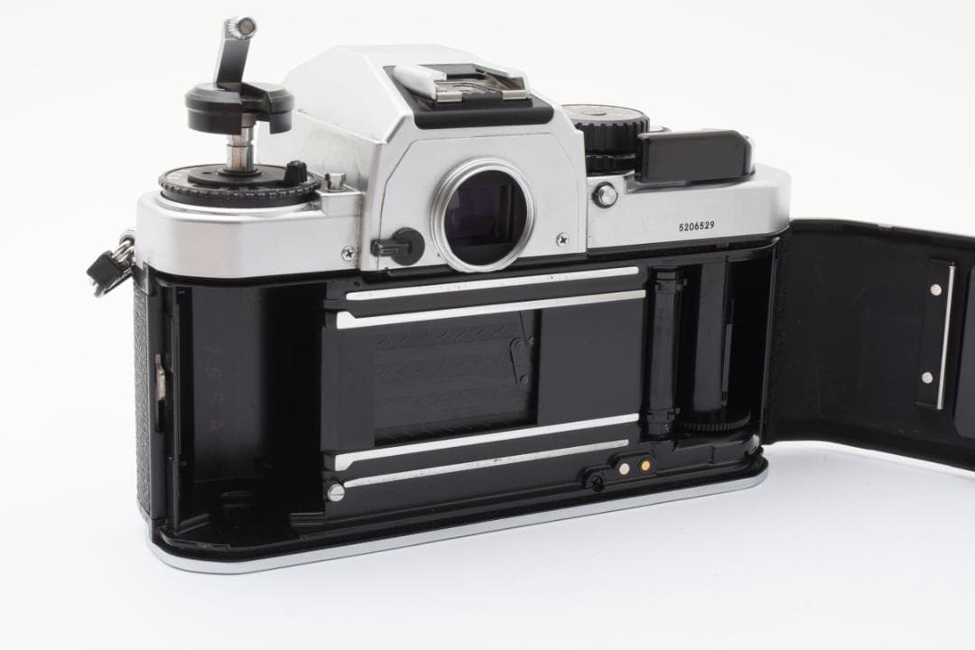 超美品 NIKON FA シルバー 箱付き　説明書付 モルト新品交換済 B204