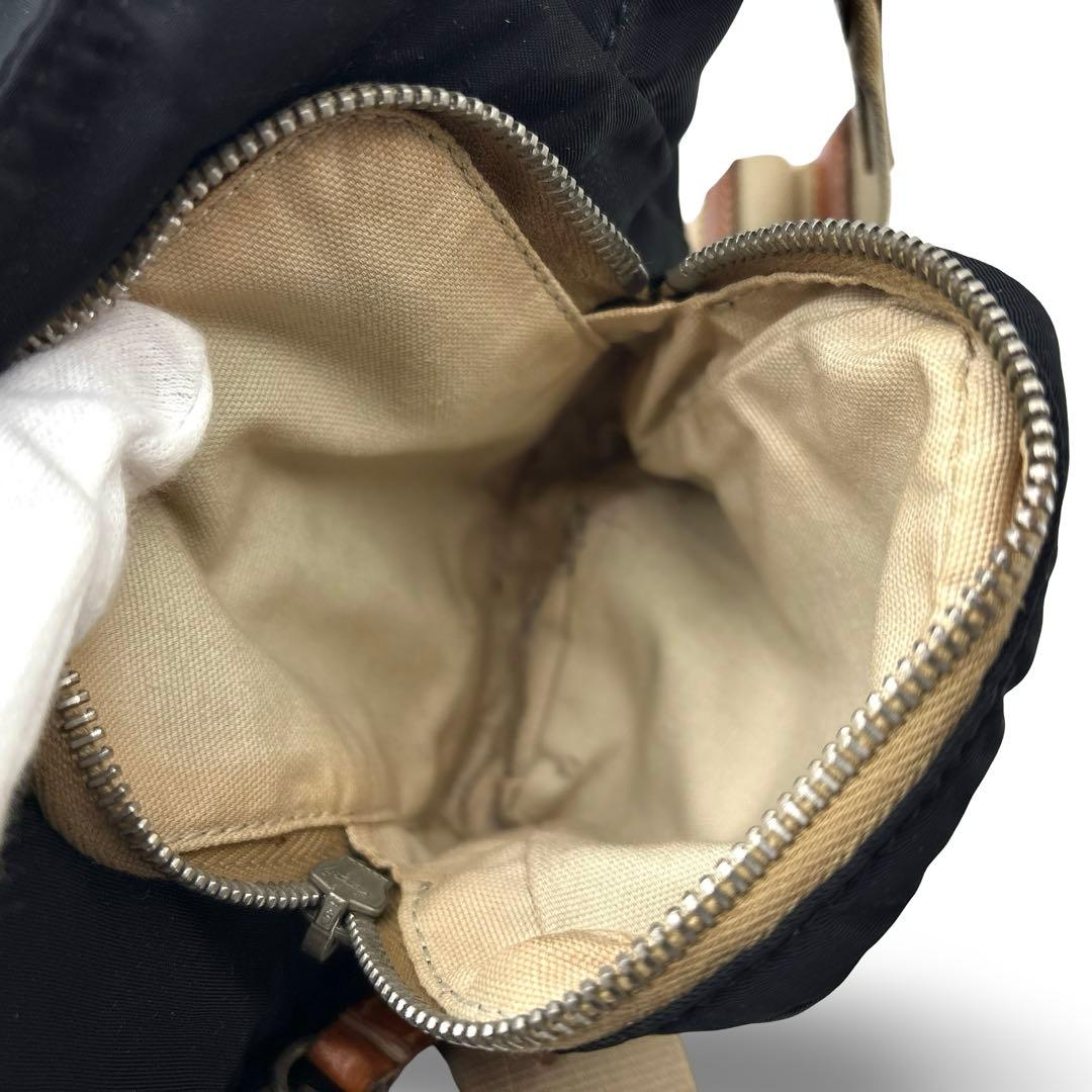 極美品】miu miu ミュウミュウ　ショルダーバッグ　アーカイブ 　レザー 黒