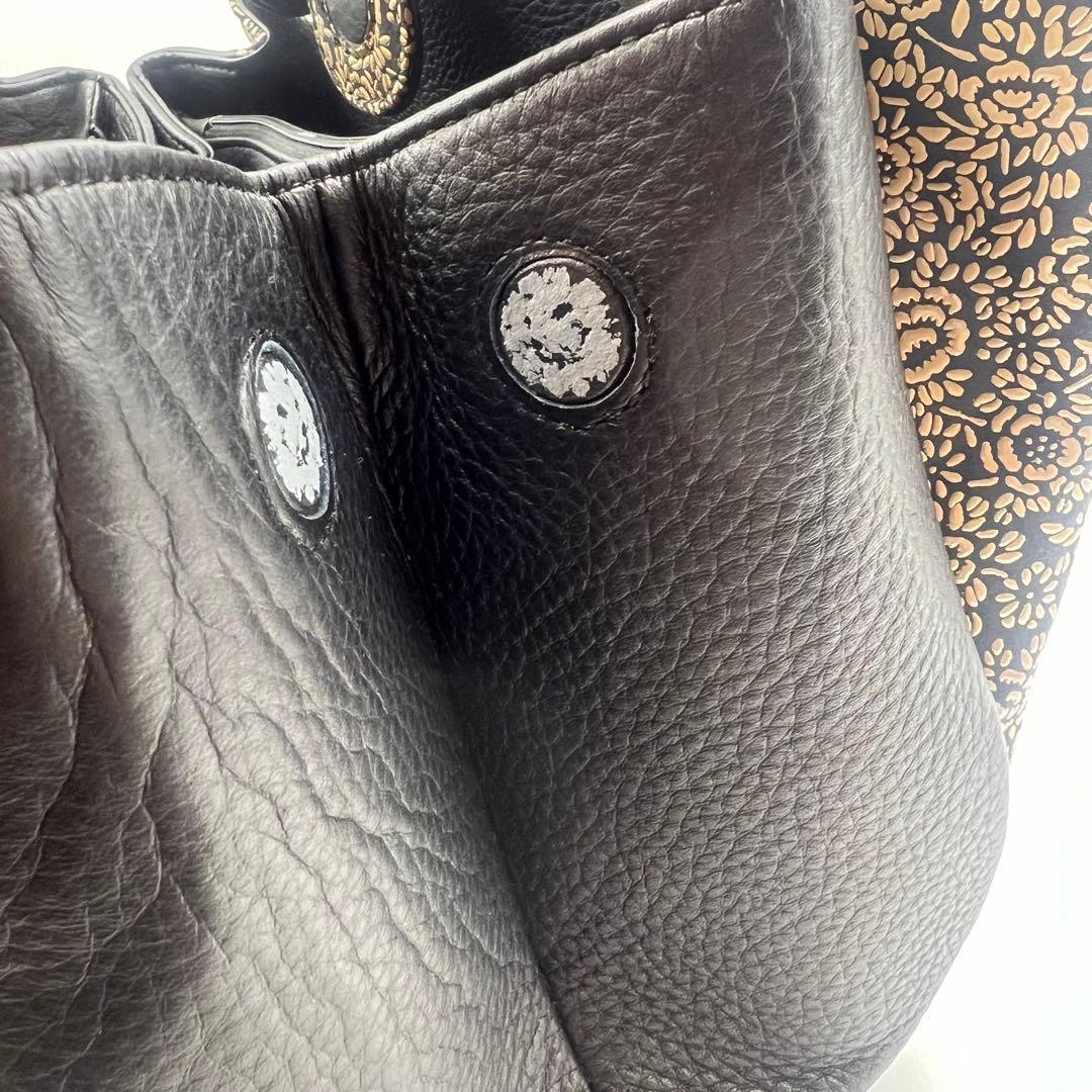 未使用 定価13万 CRESCEND 和装用バッグ 黒とベージュの薔薇　印伝