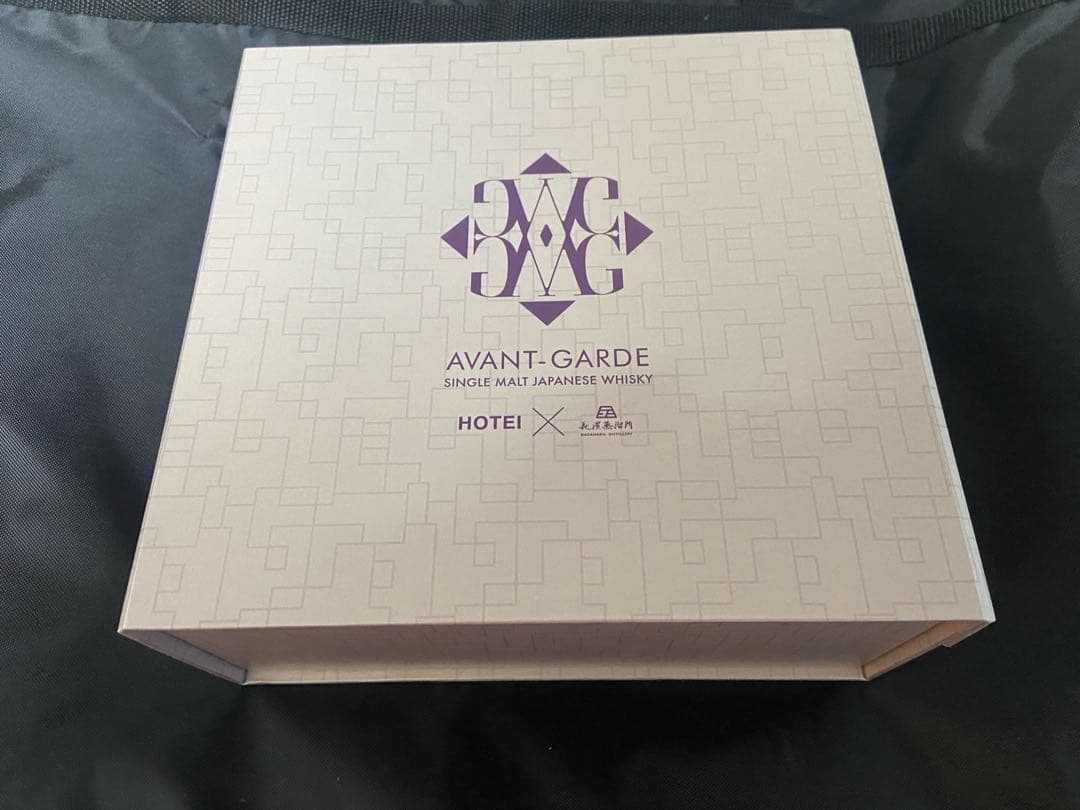布袋寅泰 ウイスキー AVANT-GARDE