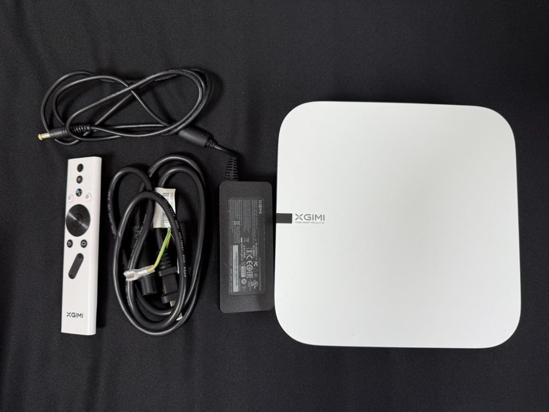 【美品】XGIMI Elfin プロジェクター 本体、付属品、箱有り