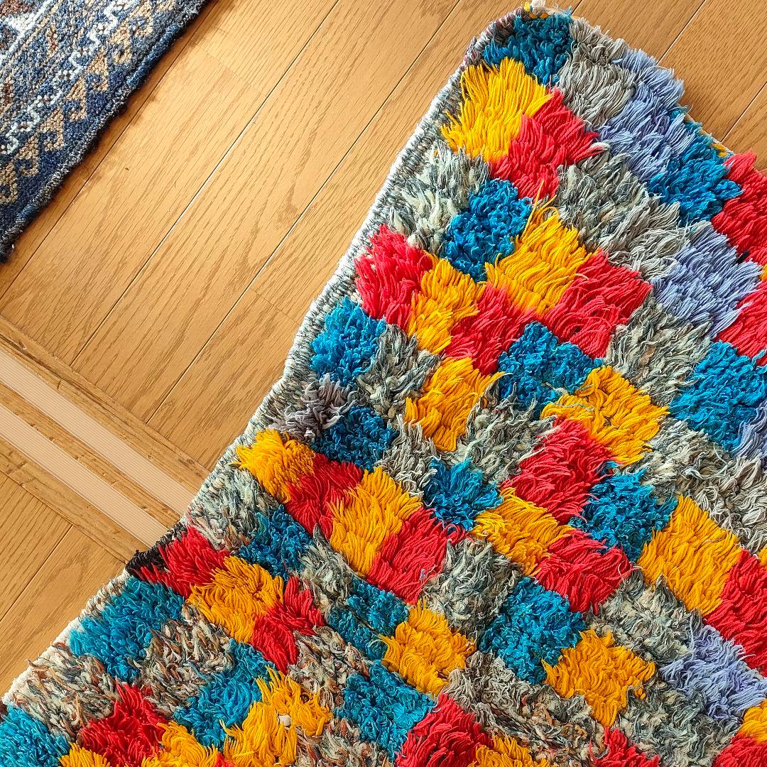 ヴィンテージ モロッコ製 カラフルチェックラグ