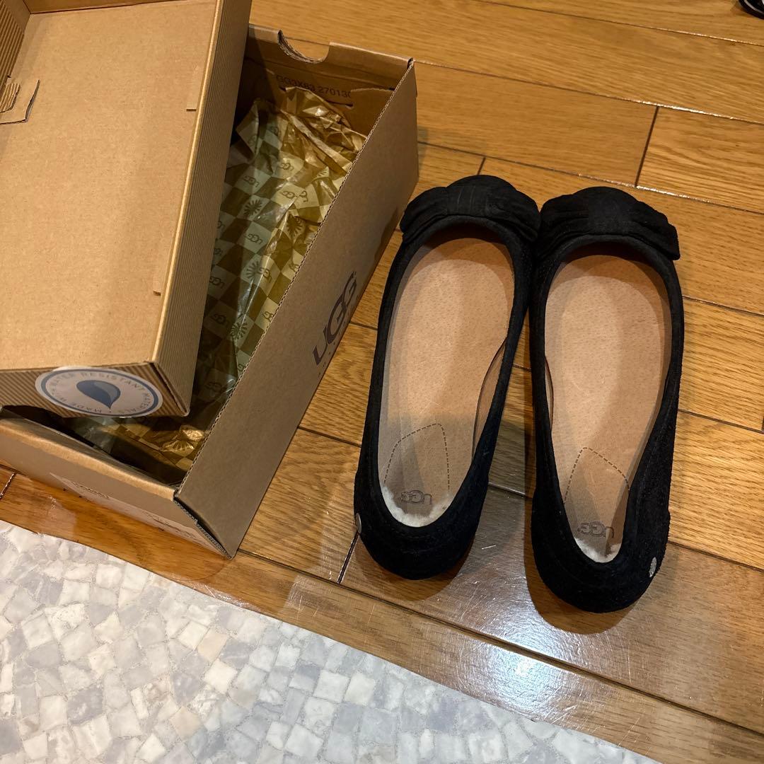 UGG パンプス
