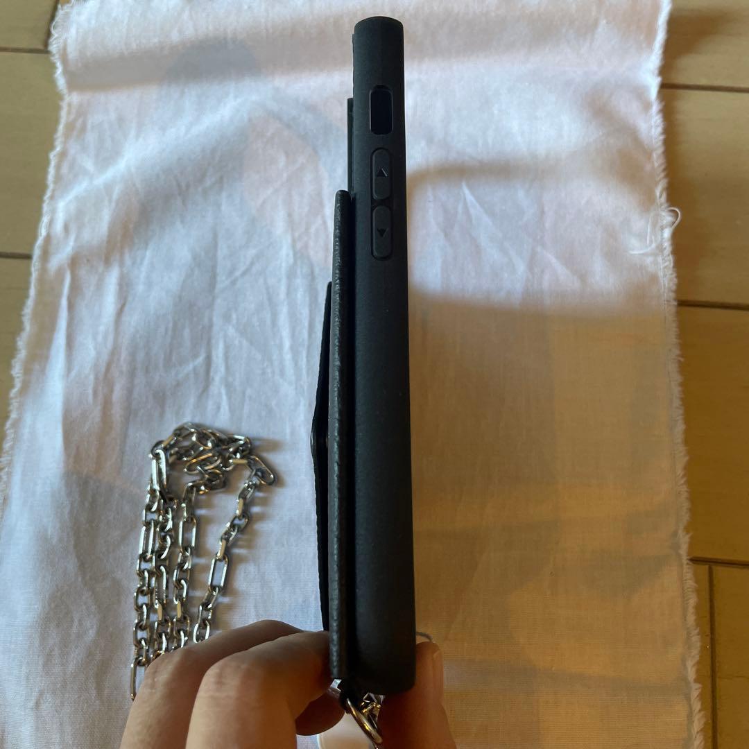 新品・未使用チェーン付きMaison Margiela iPhoneケース