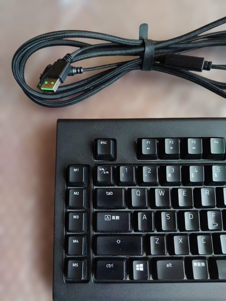 Razer BlackWidow Chroma V2 黄軸 メカニカルキーボード