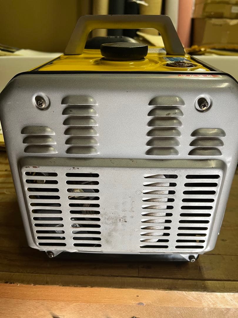 東芝 エンジン ポータブル発電機 SE400A