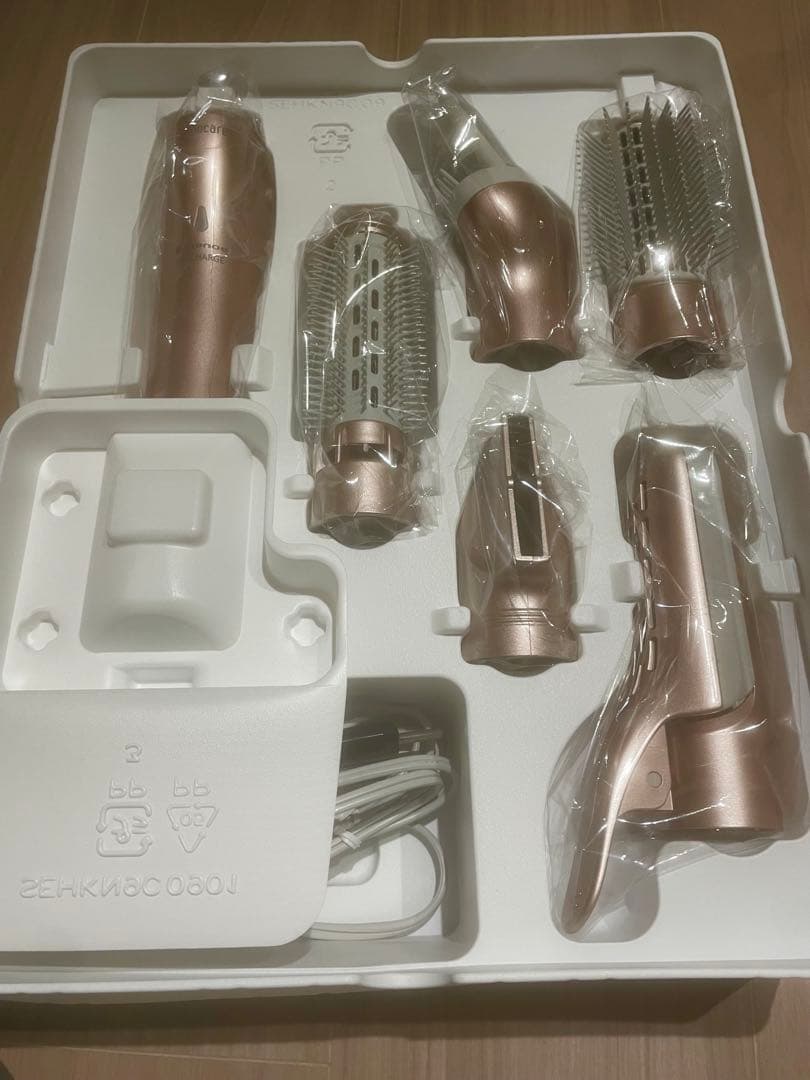 【新品】パナソニック くるくるドライヤー ナノケア EH-KN9F 海外対応