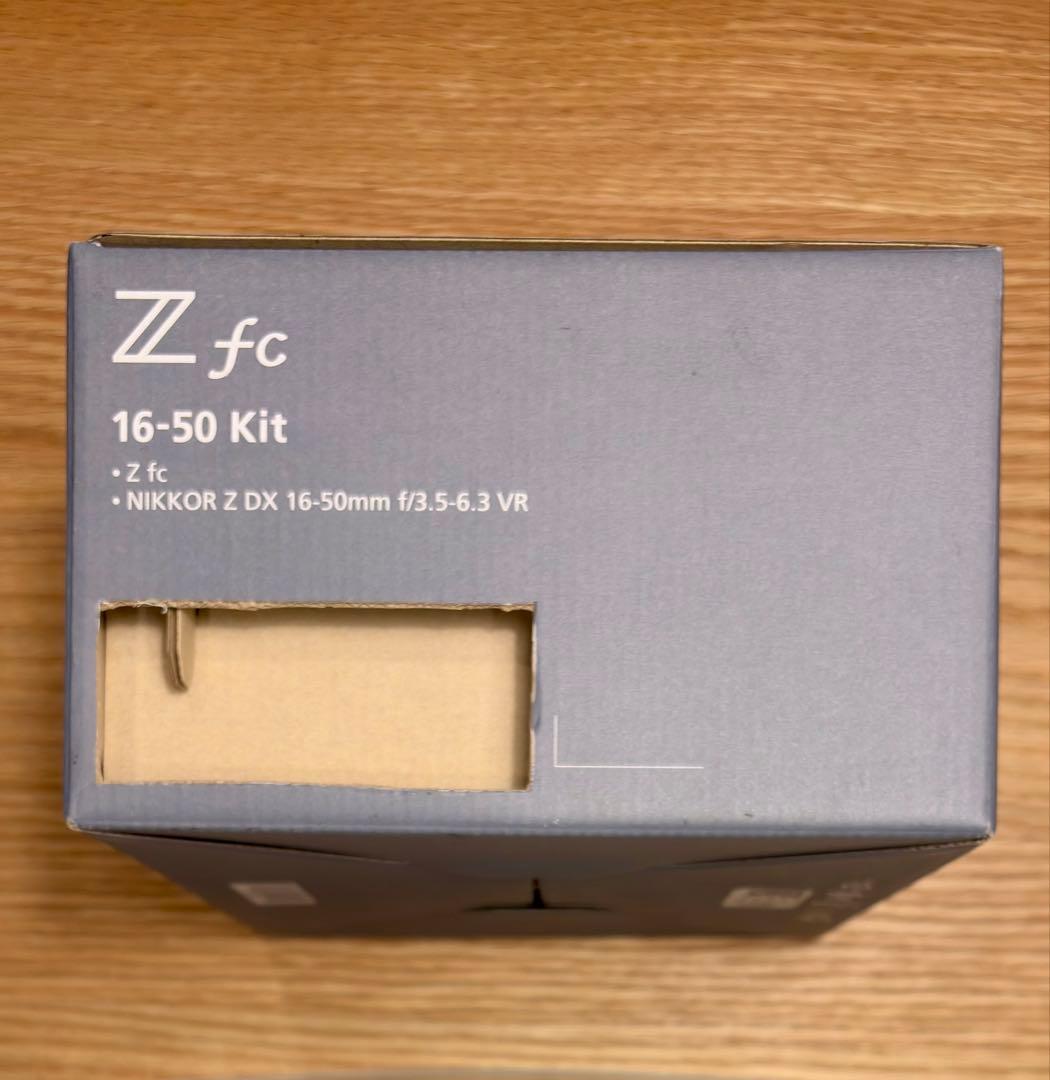 Nikon Zfc 16-50VRレンズキット カスタム外装 単焦点レンズ付属