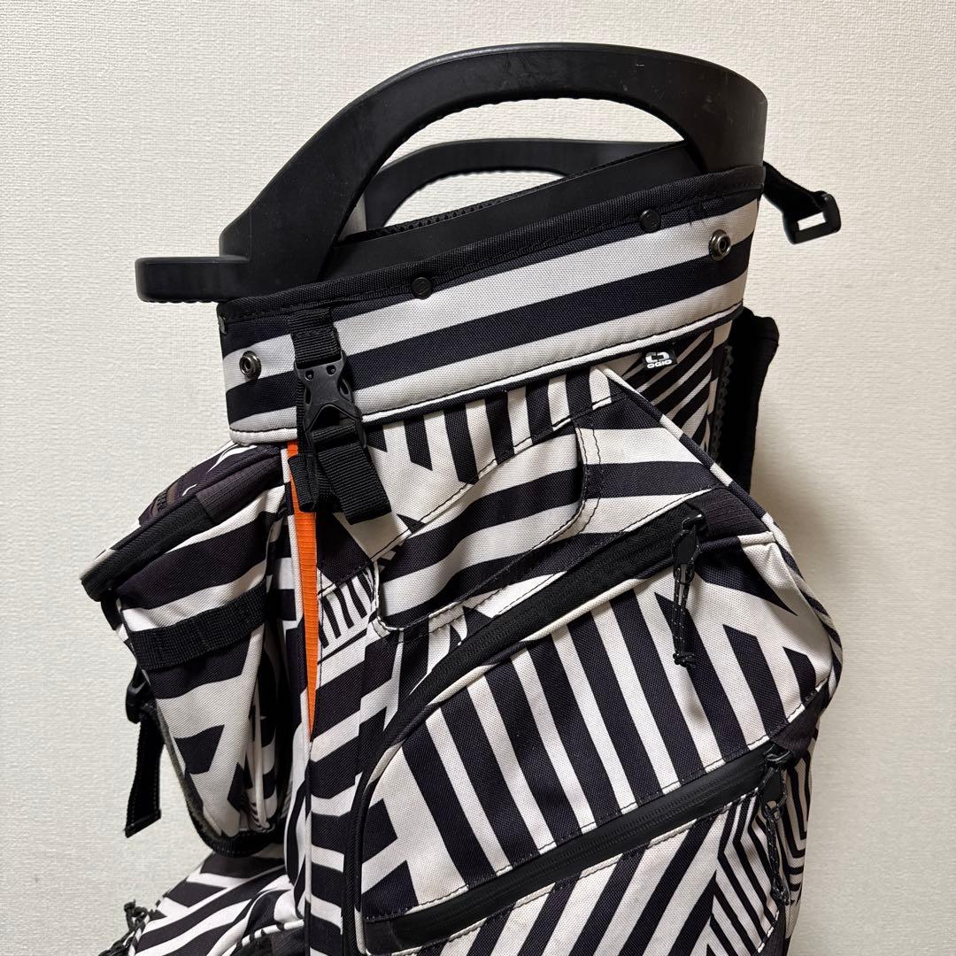 OGIO オジオ キャディバッグ 2.7kg 14分割 軽量 ゼブラ柄