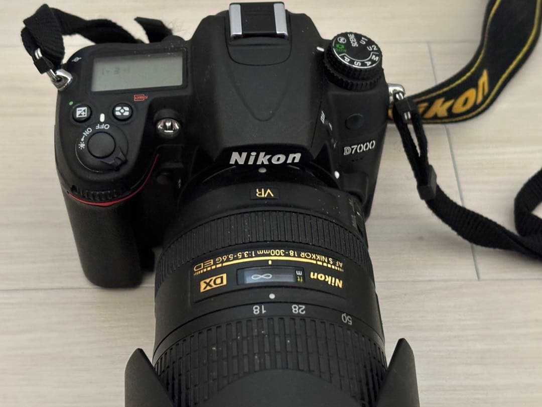 デジタルカメラ Nikon D7000 AF-S DX 18-300mm