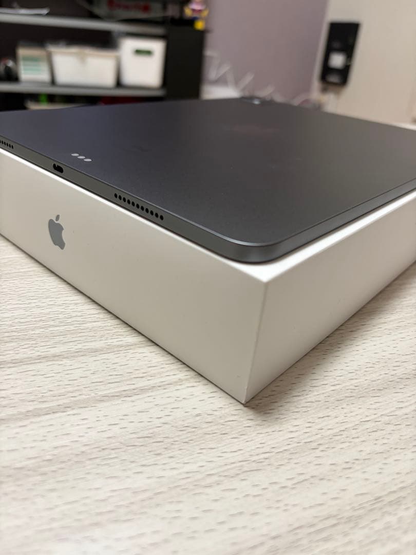 iPadPro12.9第5世代128GBWi-Fi フィルム貼付