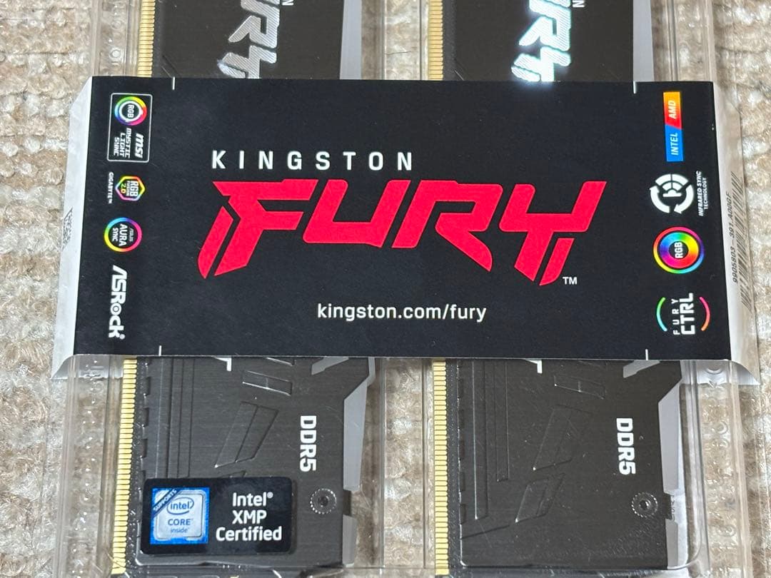 新品未開封　KINGSTON FURY DDR5 CL30 32GB メモリー
