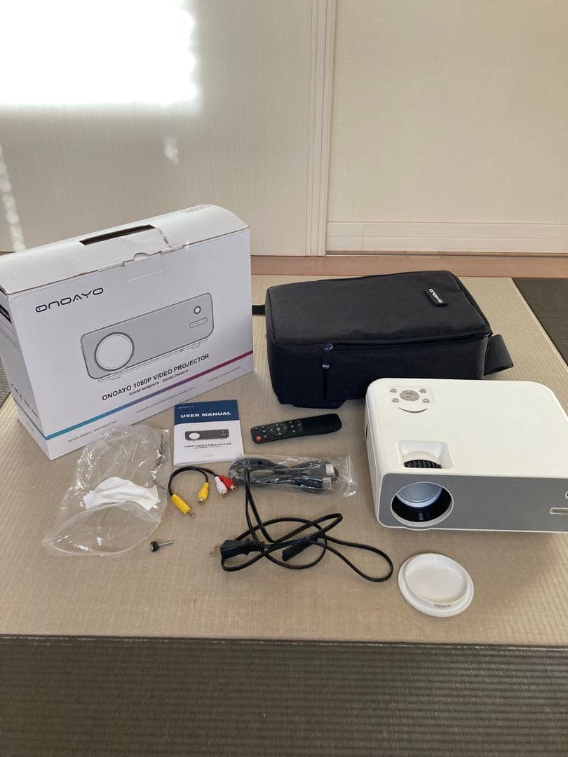 再値下げ！ONOAYO 9500lmプロジェクター本体 ホワイト