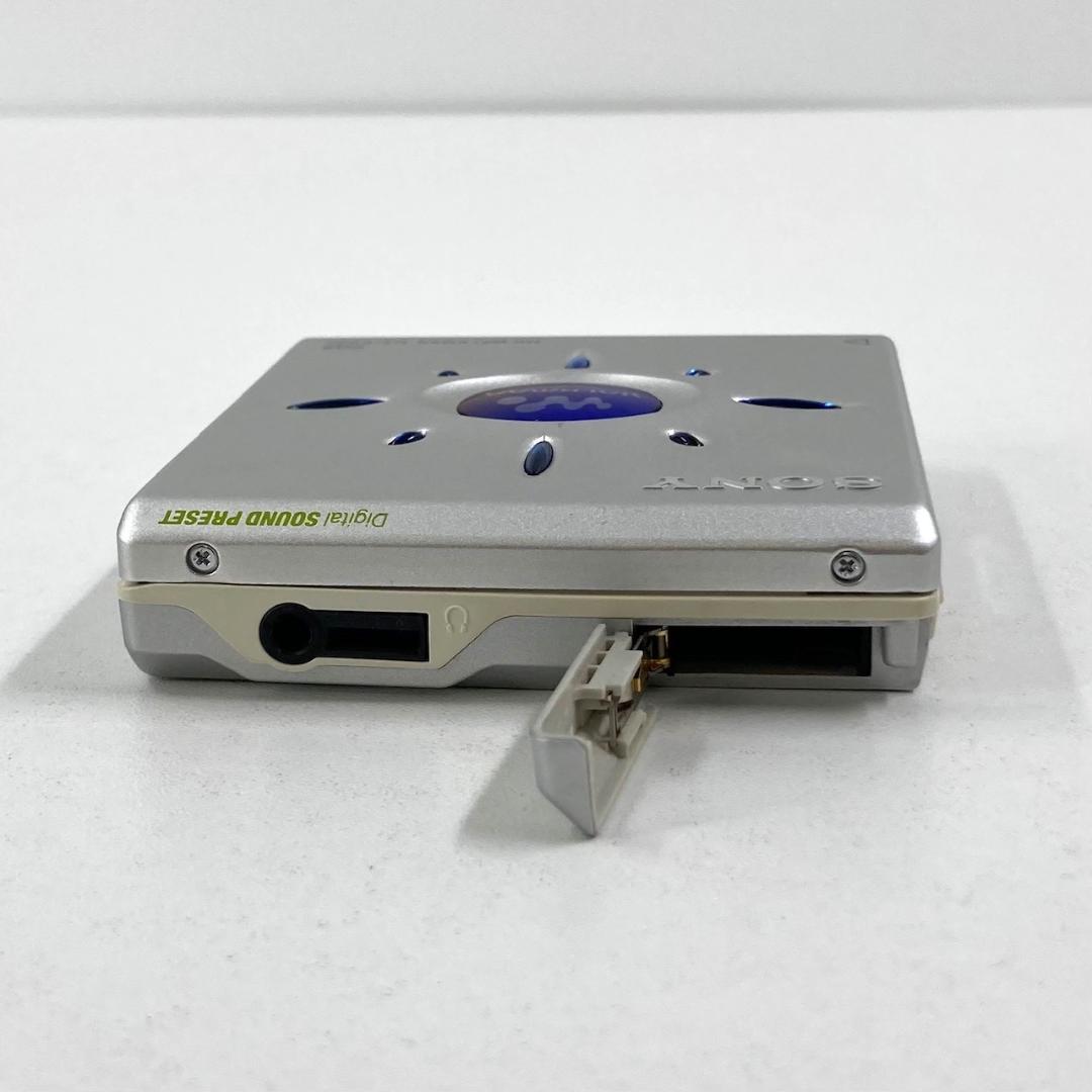 SONY ソニー　ポータブルMDプレイヤー　MZ-E500　シルバー